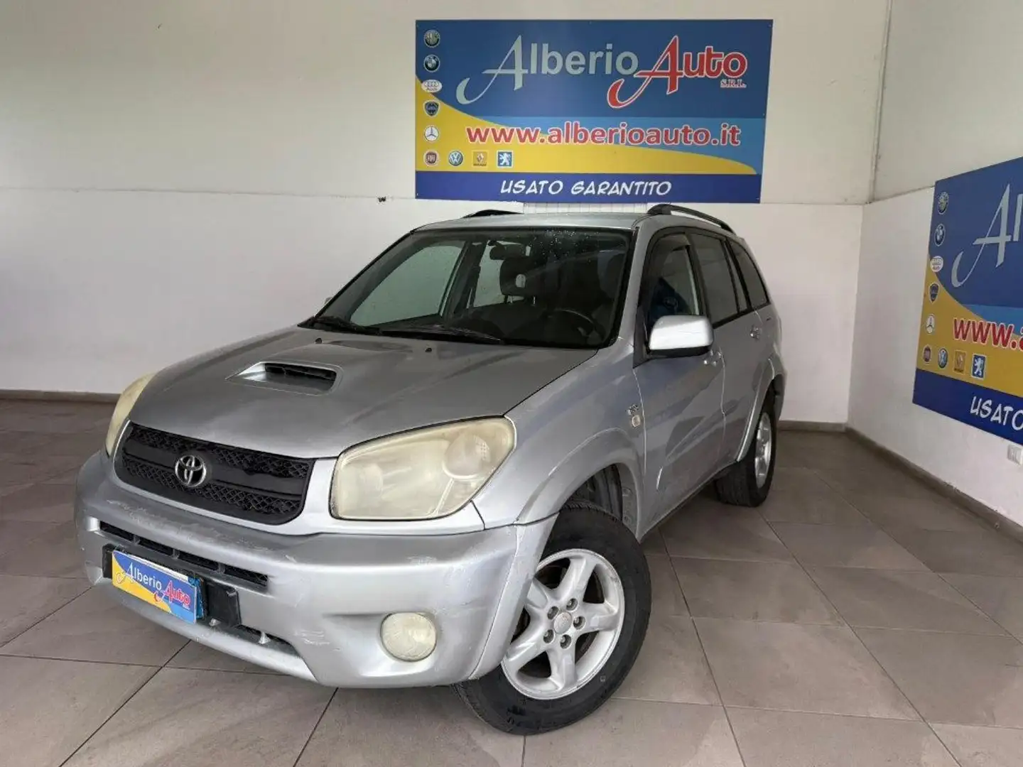 Toyota RAV 4 RAV4 2.0 Tdi D-4D cat 5 porte PROBLEMA POMPA GASOL Argent - 1