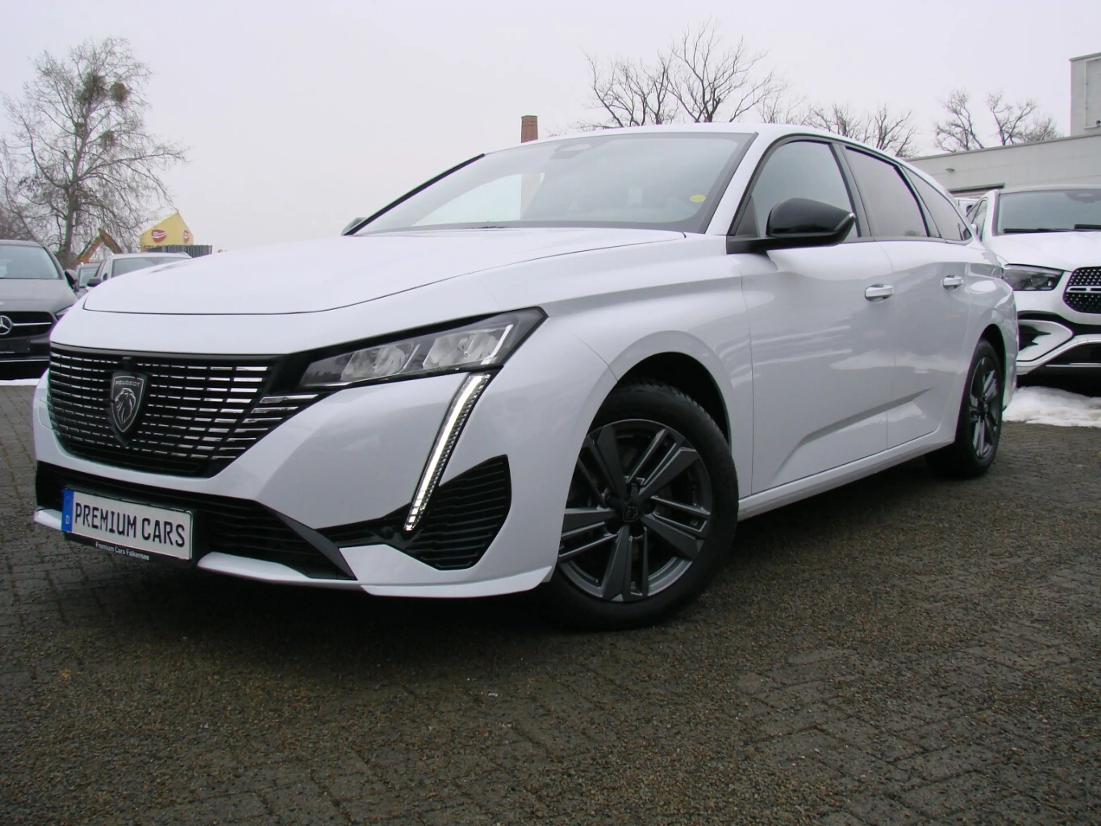 Peugeot 308 1.5L Allure ACC AHK LED Navi Kamera — photo 2