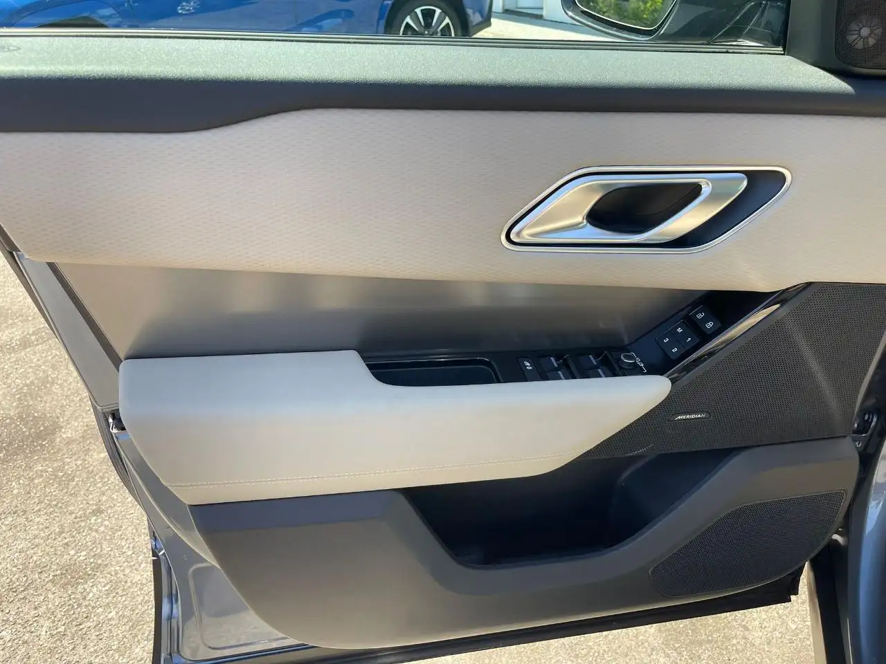 Land Rover Range Rover Velar снимка Land Rover Range Rover Velar