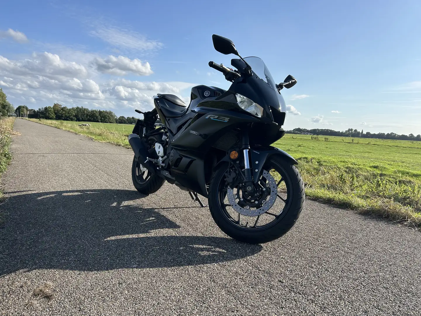 Yamaha R 3 Zwart - 2