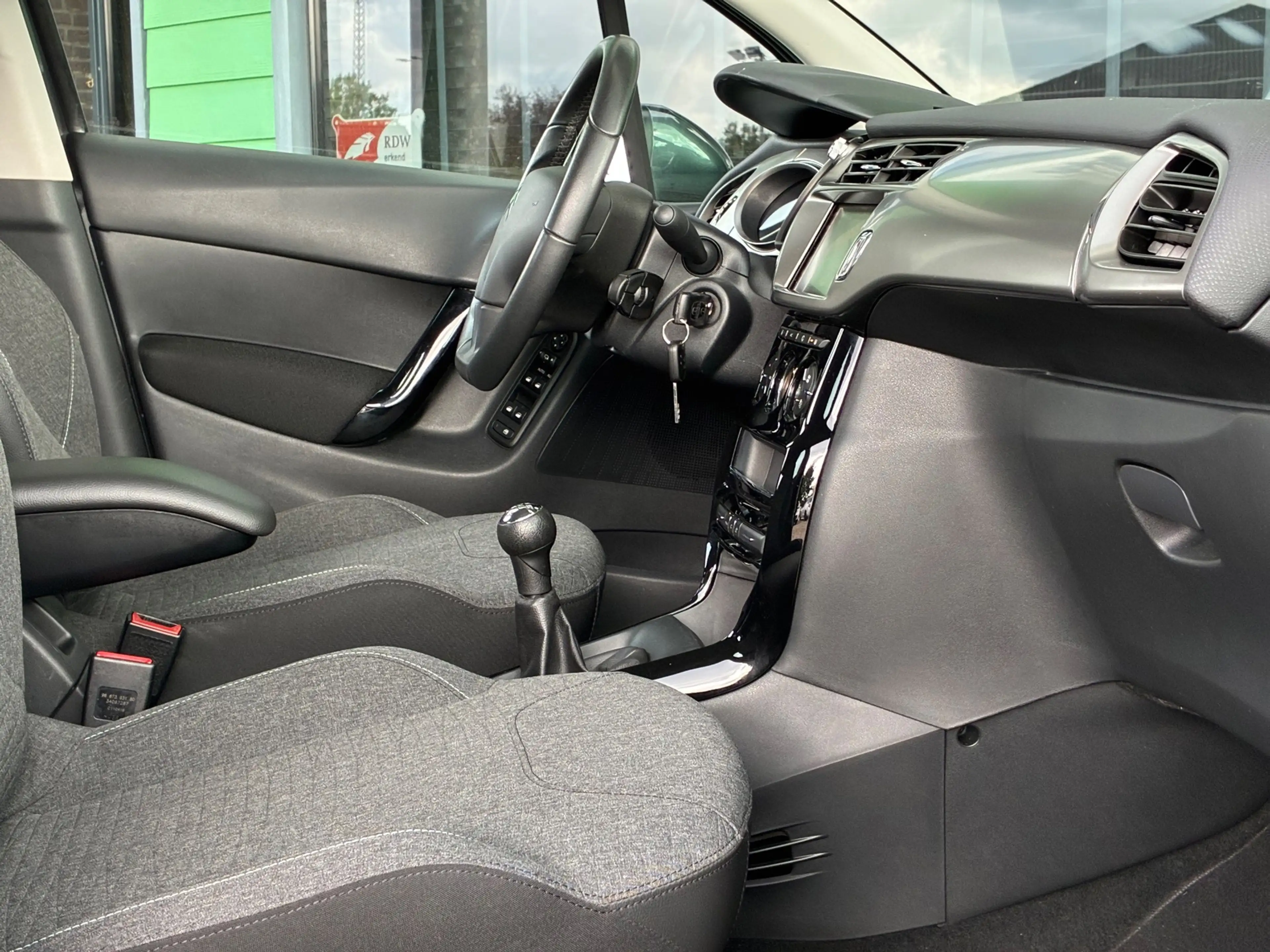 Citroen C3 1.2 PureTech Selection|2e Eigenaar|Navigatie|Cruis — photo 13