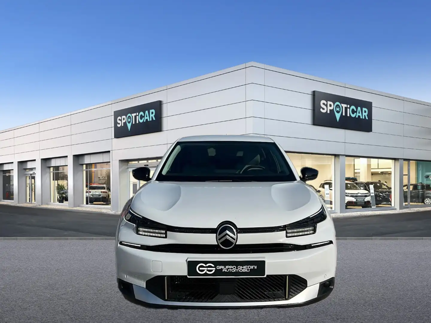 Citroen C4 1.2 Hybrid Max Grijs - 2