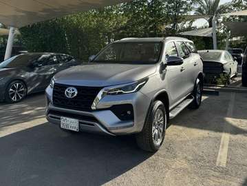 SR5 - V6 4L - Asientos Cuero