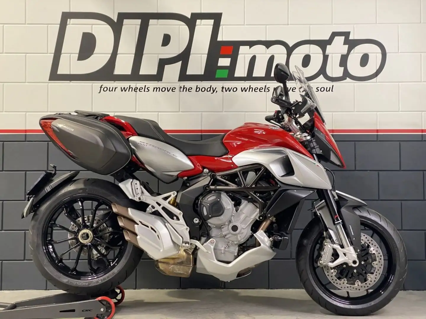 MV Agusta Stradale 800 Rojo - 2