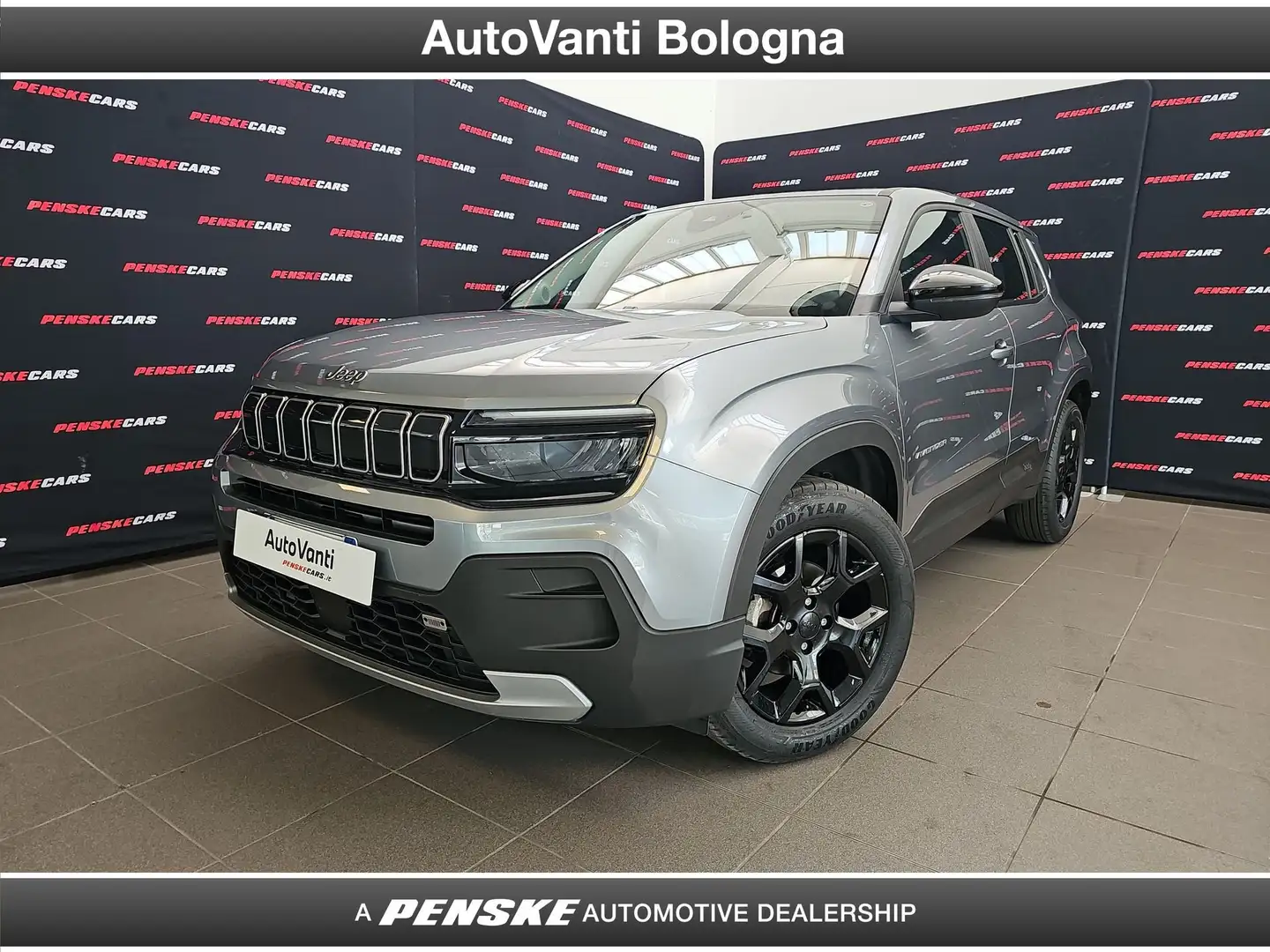 Jeep Avenger 1.2 Turbo Altitude Grijs - 1