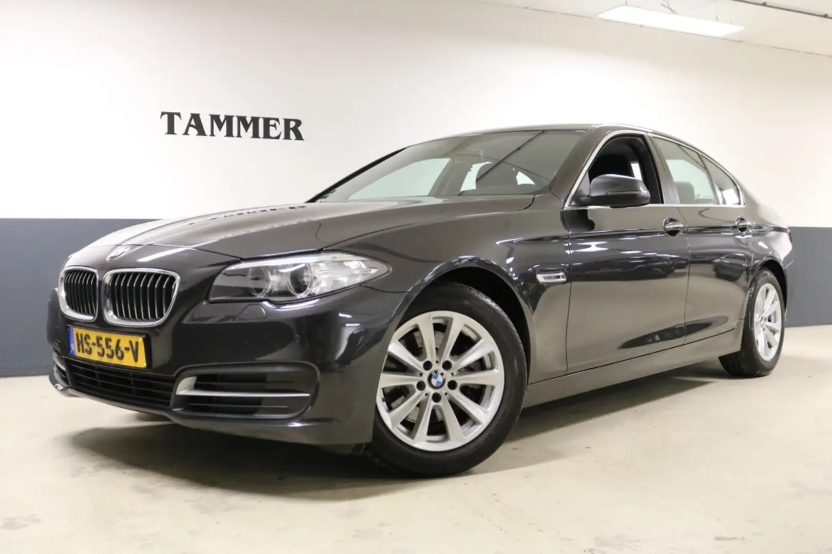 BMW 520 520i Executive 2e EIGENAAR  ORG.NL Grijs - 1