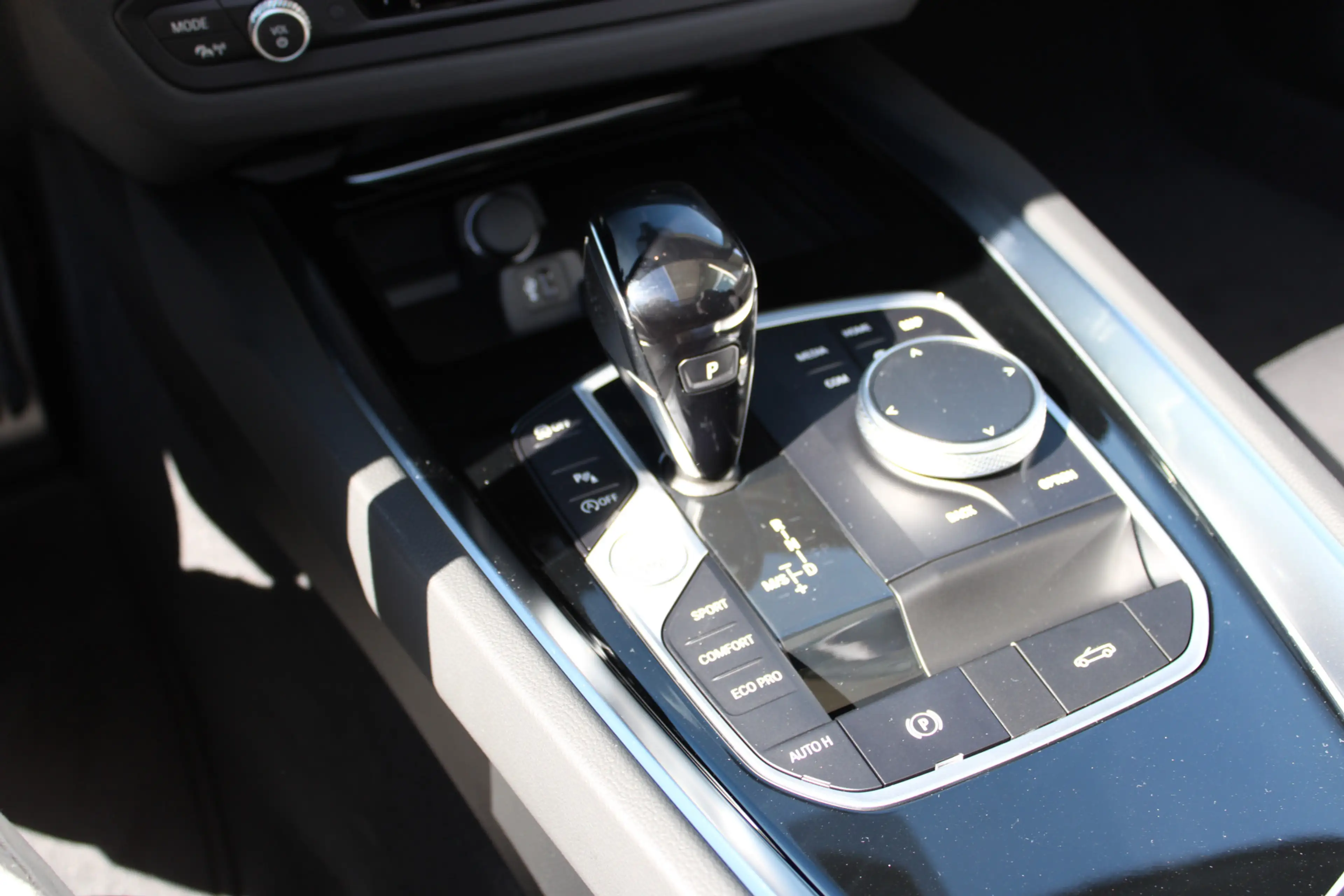 BMW Z4 Roadster sDrive20i Automaat / M Sportstoelen / Ach — photo 8