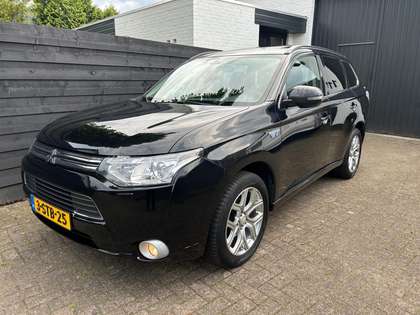 Mitsubishi Outlander 2.0 PHEV Instyle, Leder, Schuifdak, Trekhaak