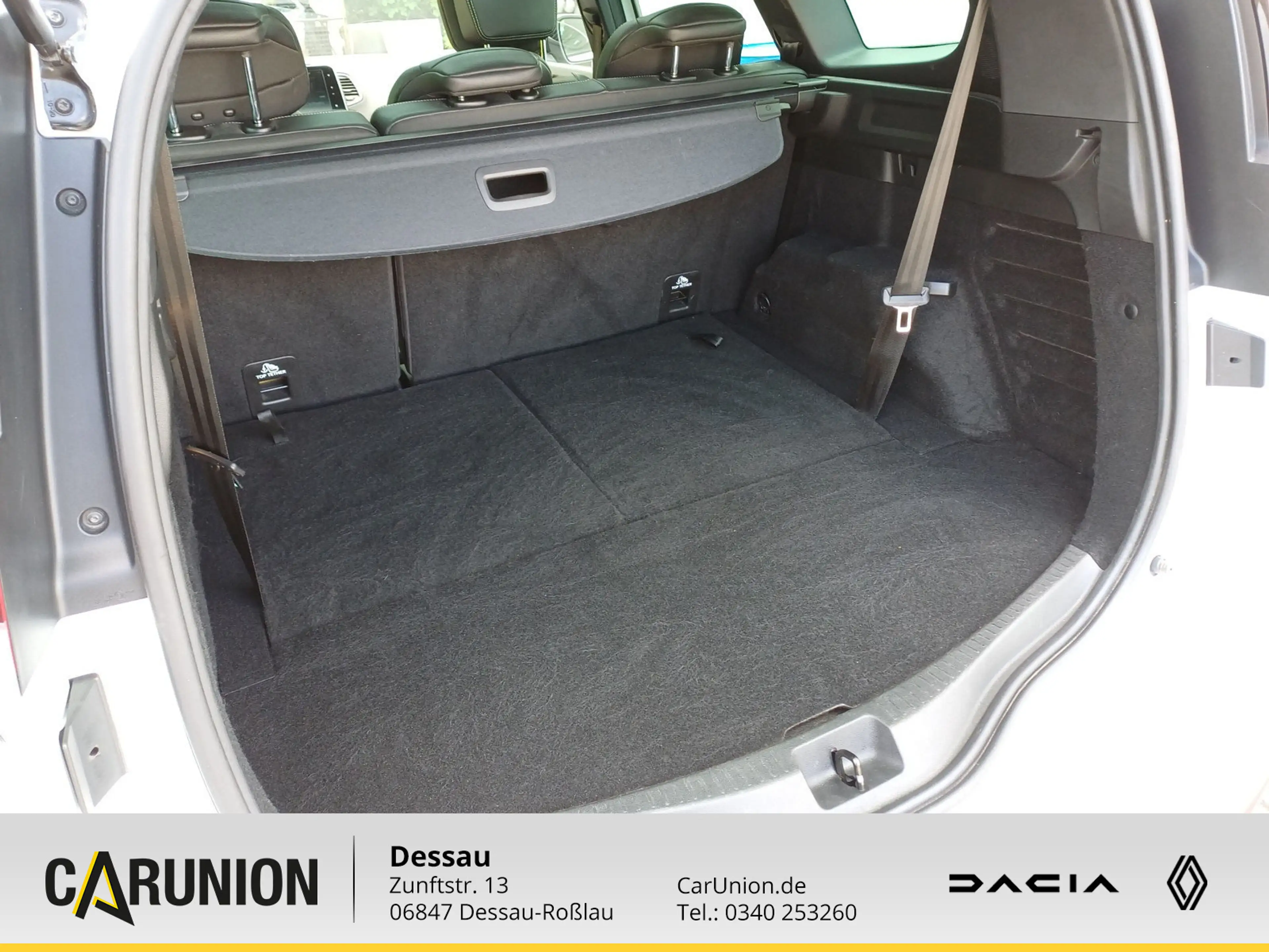 Renault Grand Scenic BLACK Edition TCe 160 EDC GPF — photo 12