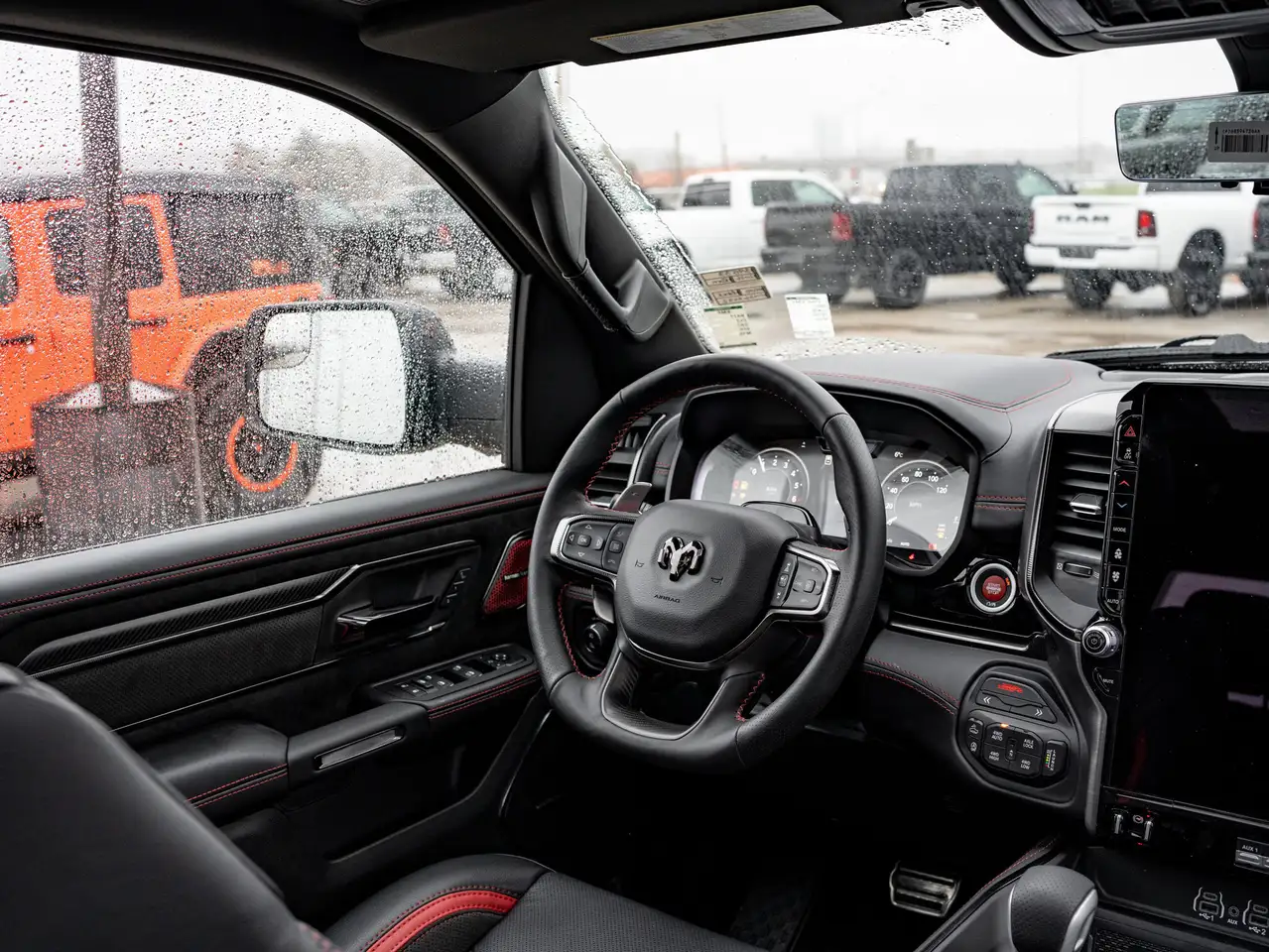 RAM 1500 снимка RAM 1500