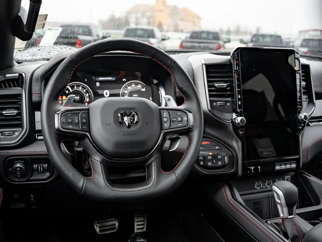 RAM 1500 снимка RAM 1500