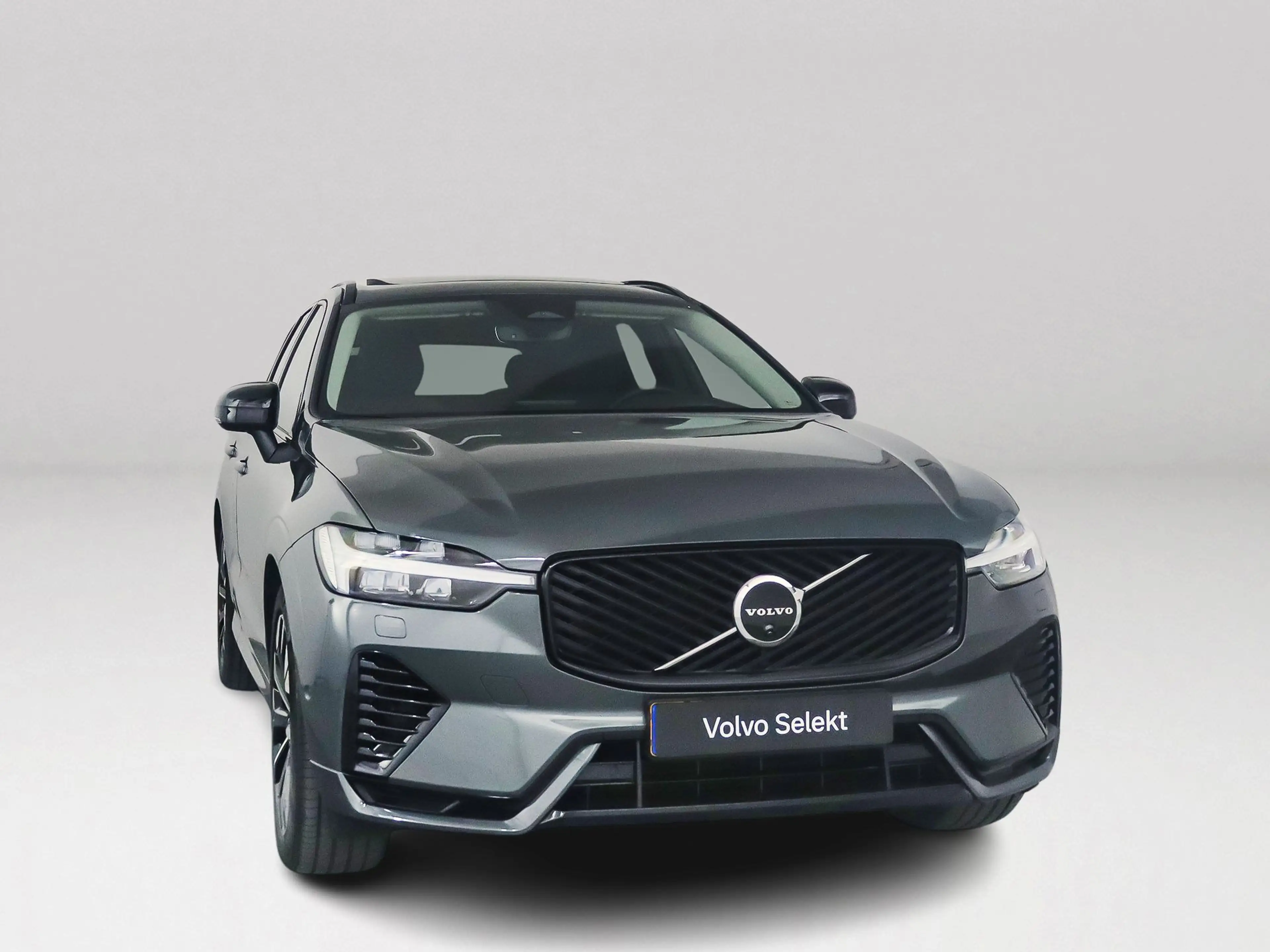 Volvo XC60 T6 Plug-in hybrid AWD Ultra Dark | SOH 100% | Pano — photo 11