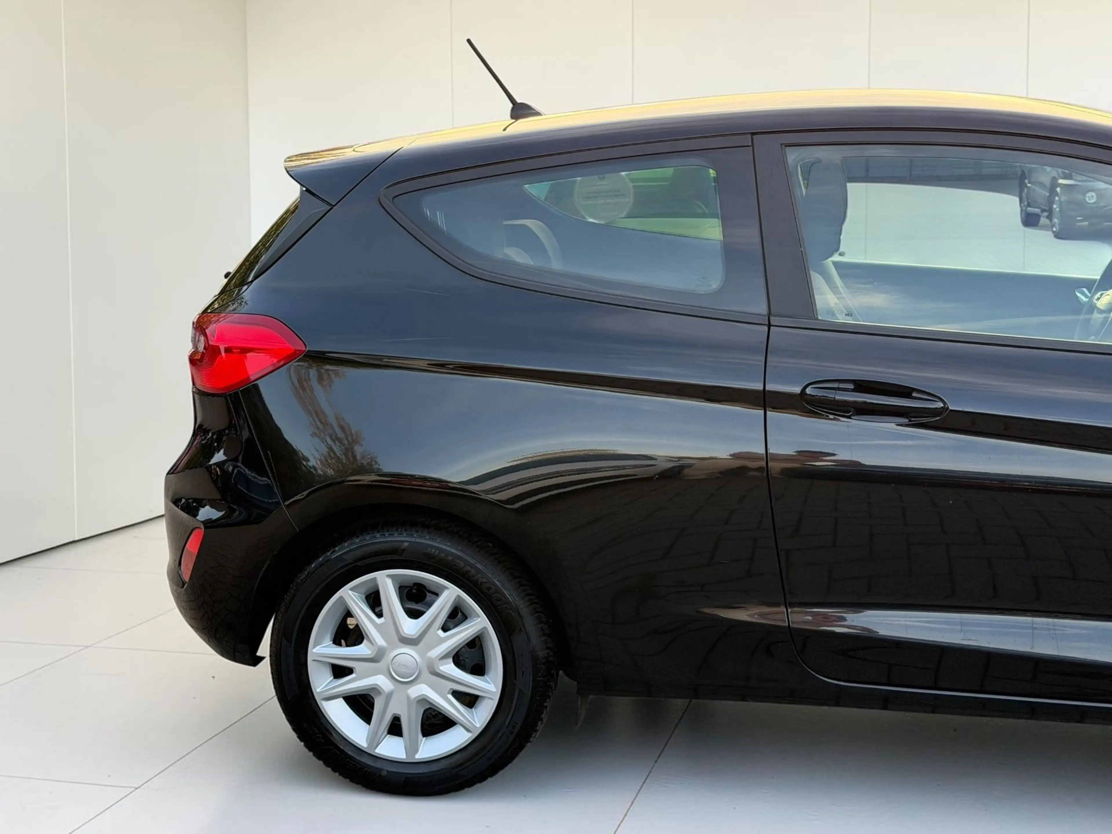 Ford Fiesta Cool & Connect*KLIMA*AHK*KEYLESS*BT*PDC* — photo 5