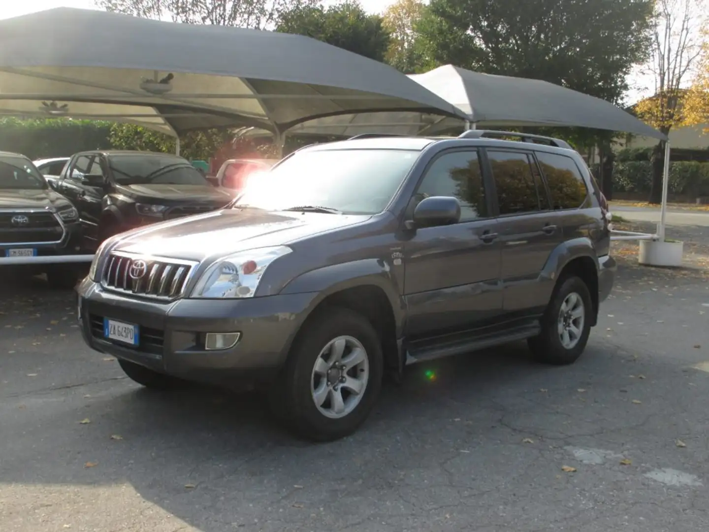 Toyota Land Cruiser 3.0 D-4D 16V cat 5 porte Sol Grigio - 1