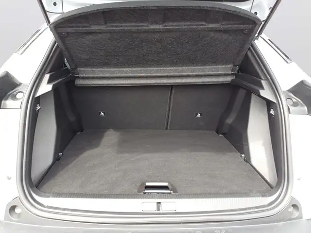 Peugeot 2008 view 7