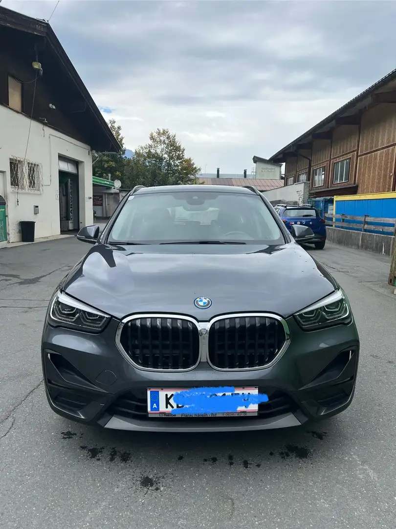 BMW X1 xDrive25e PHEV Aut. Grau - 1