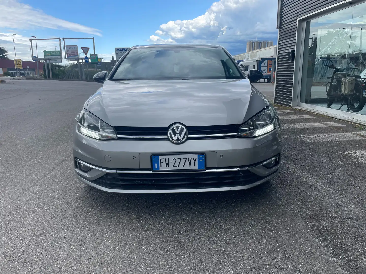 Volkswagen Golf Golf VII 2017 5p 5p 1.6 tdi Executive 115cv dsg Zilver - 1