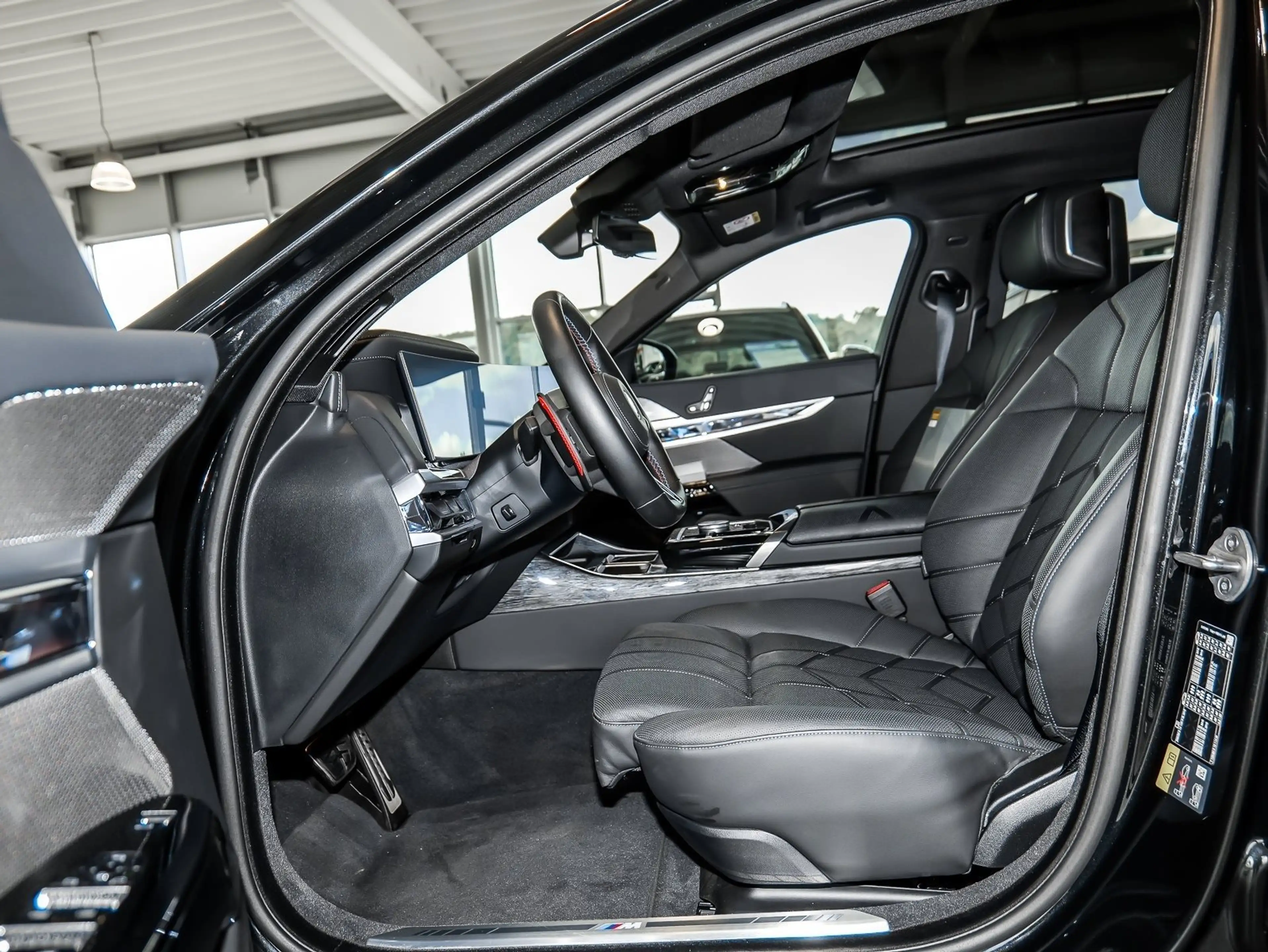 BMW 760 M760e xDrive Executive DAProf PAProf Massage — photo 5