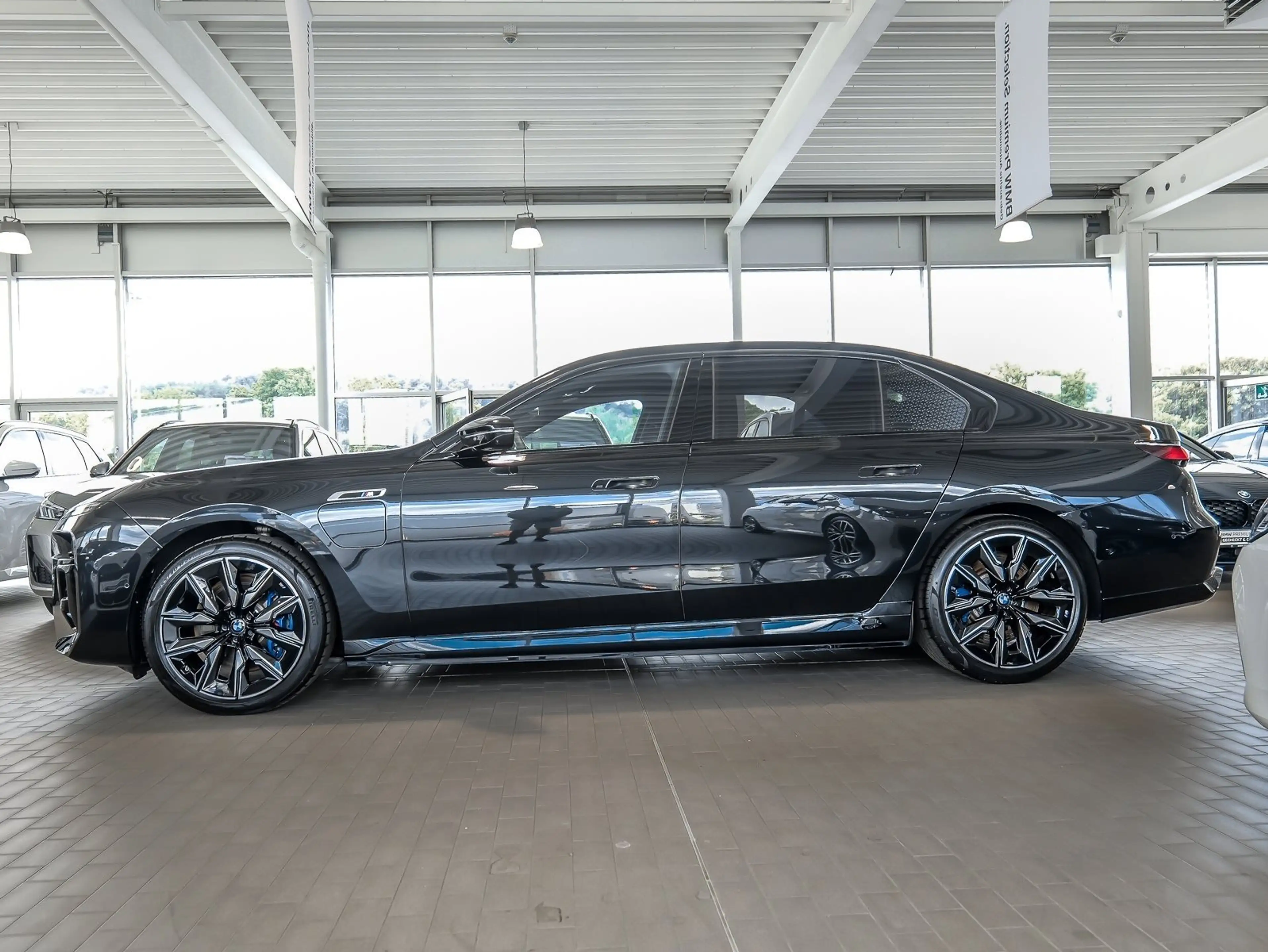 BMW 760 M760e xDrive Executive DAProf PAProf Massage — photo 10