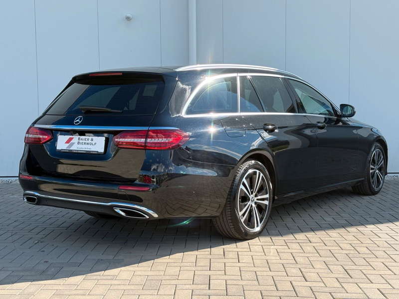 Mercedes-Benz E 450 4Matic T-Modell MULTIBEAM MEMORY AIRMATIC — photo 4