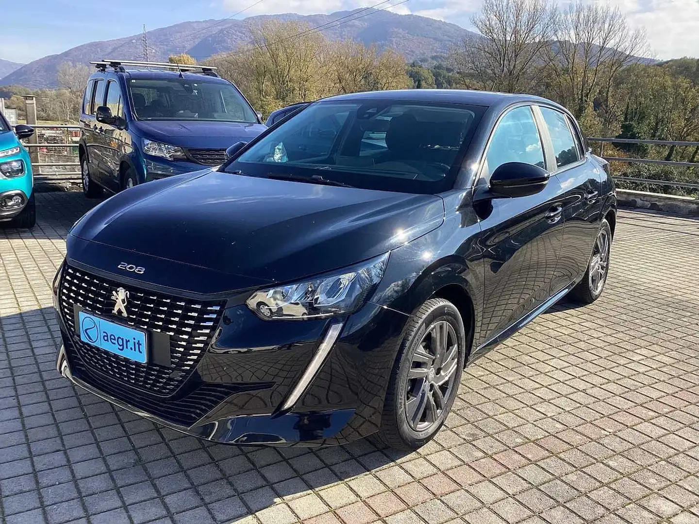 Peugeot 208 2ª serie PureTech 75 Stop&Start 5 porte Active Pac Zwart - 1