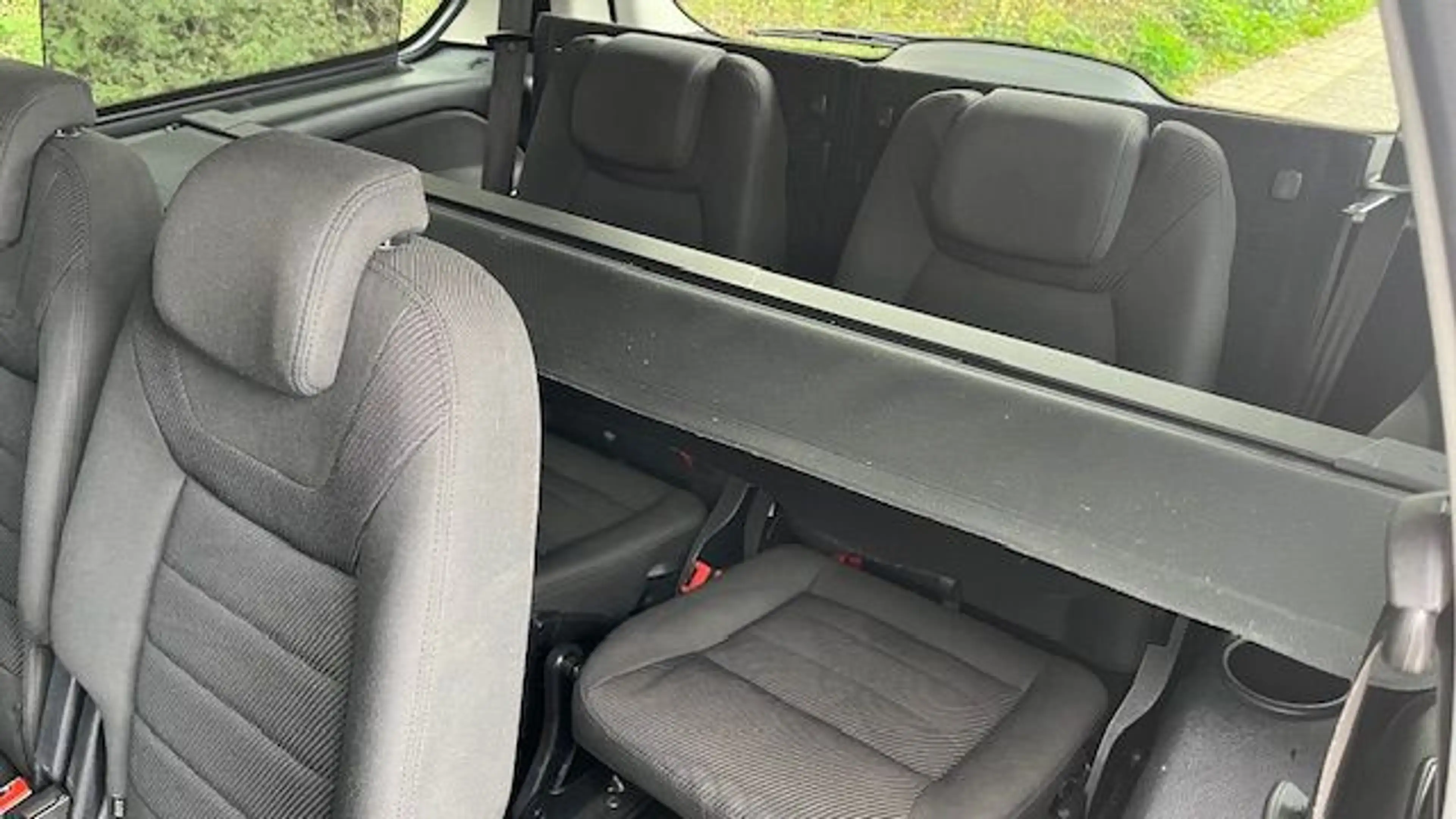 Ford Galaxy 1.6 SCTi Titanium l 7-Persoons — photo 9