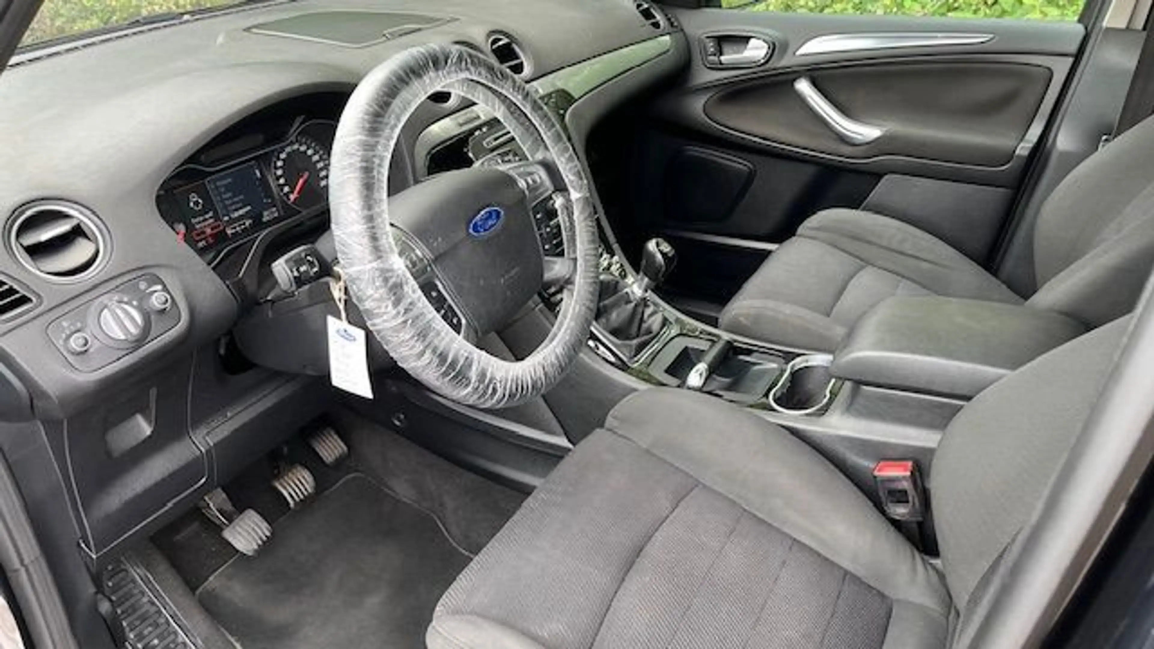 Ford Galaxy 1.6 SCTi Titanium l 7-Persoons — photo 7