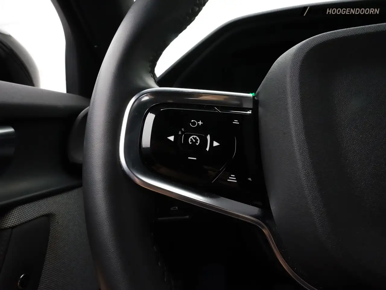Polestar 2 Standard Range Single Motor 63kWh (APPLE CARPLAY,K, миниатюра 17