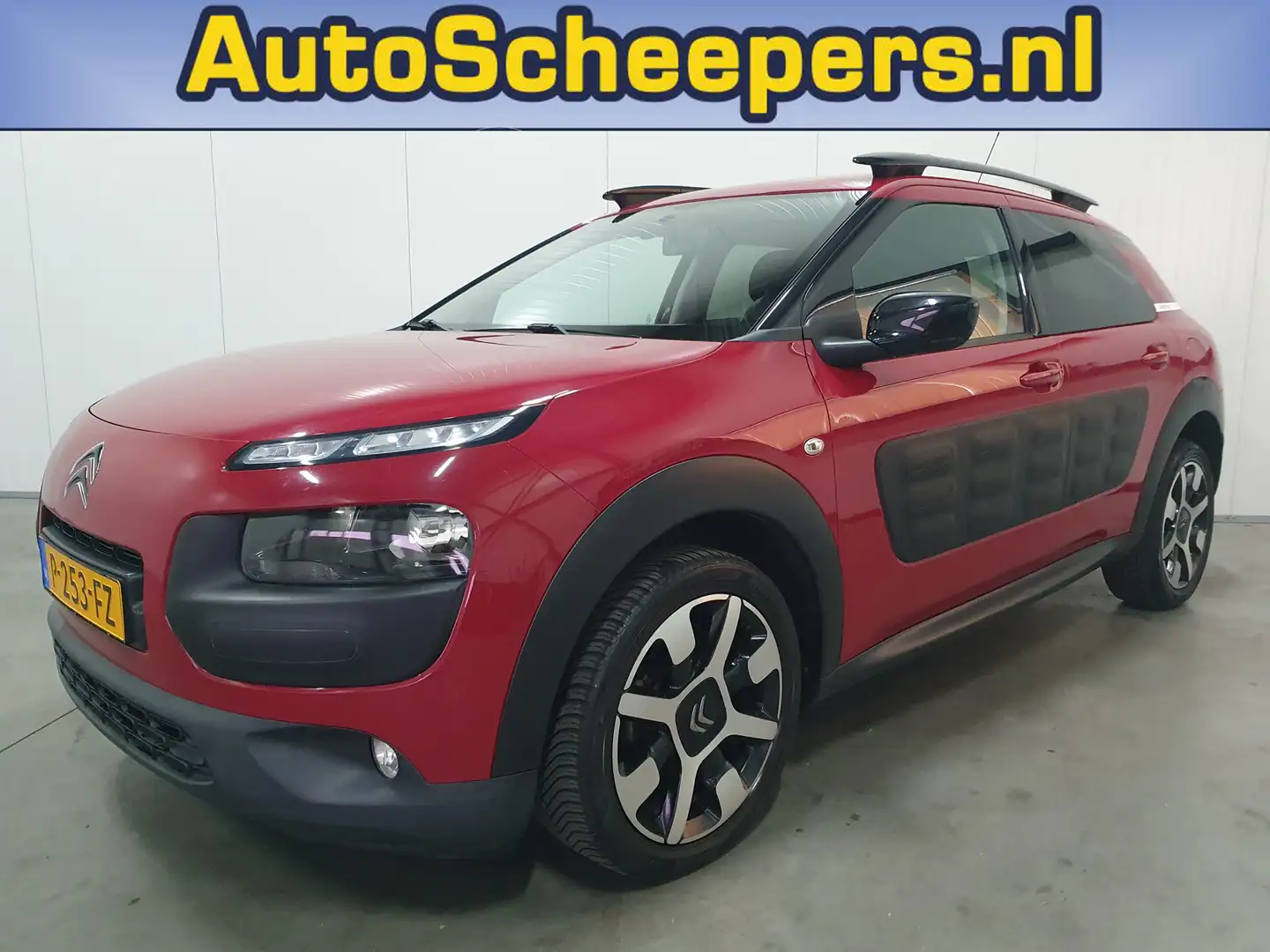 Citroen C4 Cactus 1.2 PureTech W AIRCO/PDC/CRUISE/LMV Rood - 1