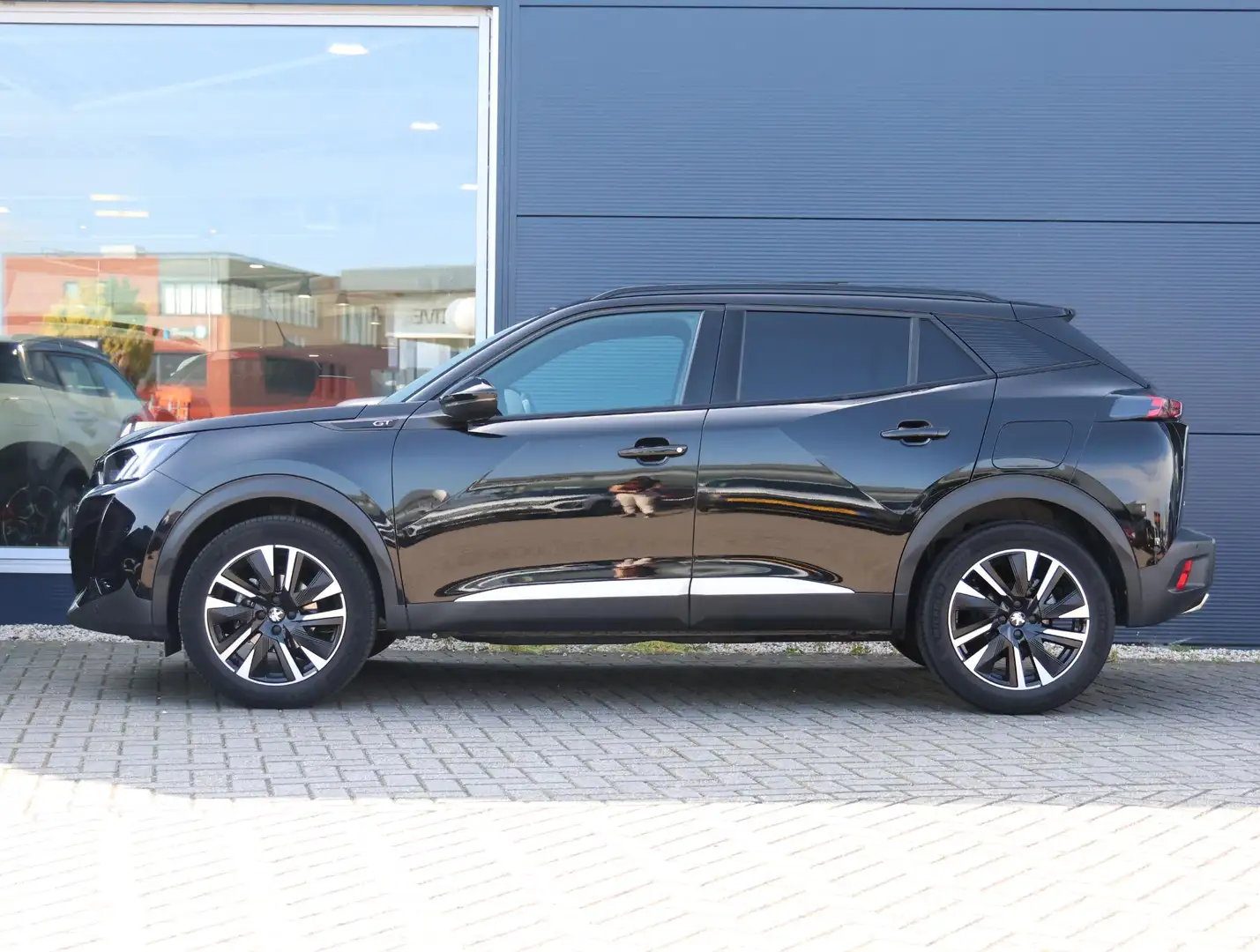 Peugeot 2008 1.2 PureTech GT Pack Alcantara | Schuif/kantel dak Schwarz - 2
