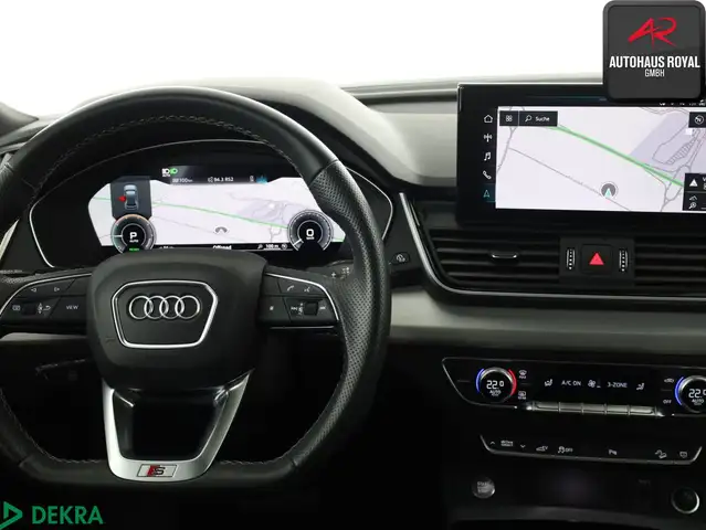 Audi Q5 view 16