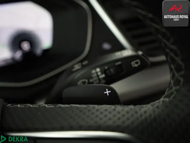 Audi Q5 view 17