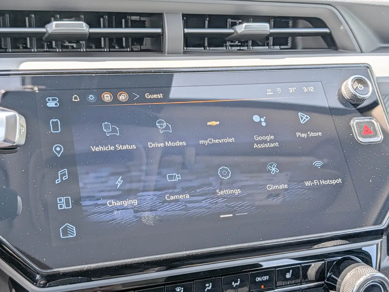 Chevrolet Bolt снимка Chevrolet Bolt