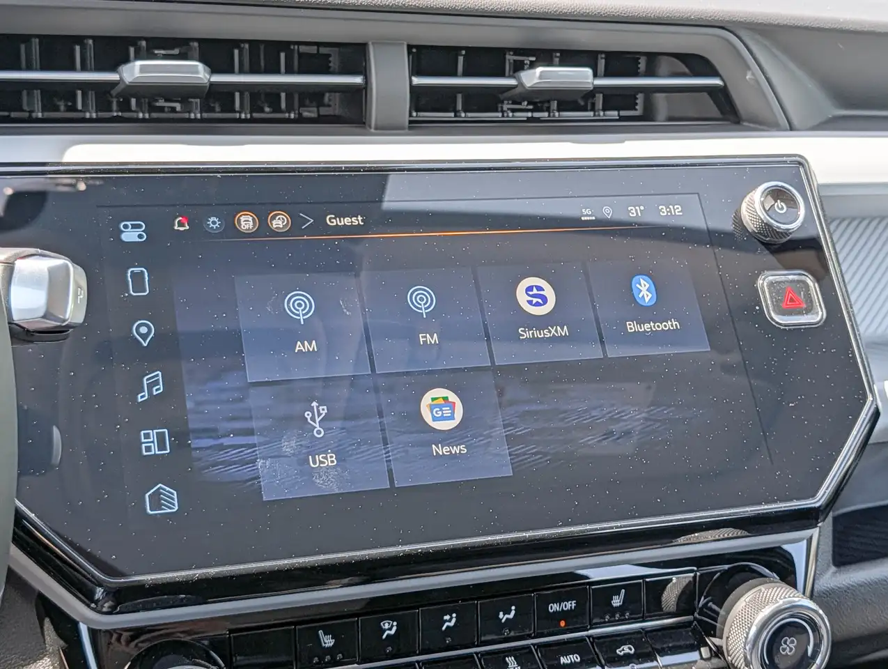 Chevrolet Bolt снимка Chevrolet Bolt