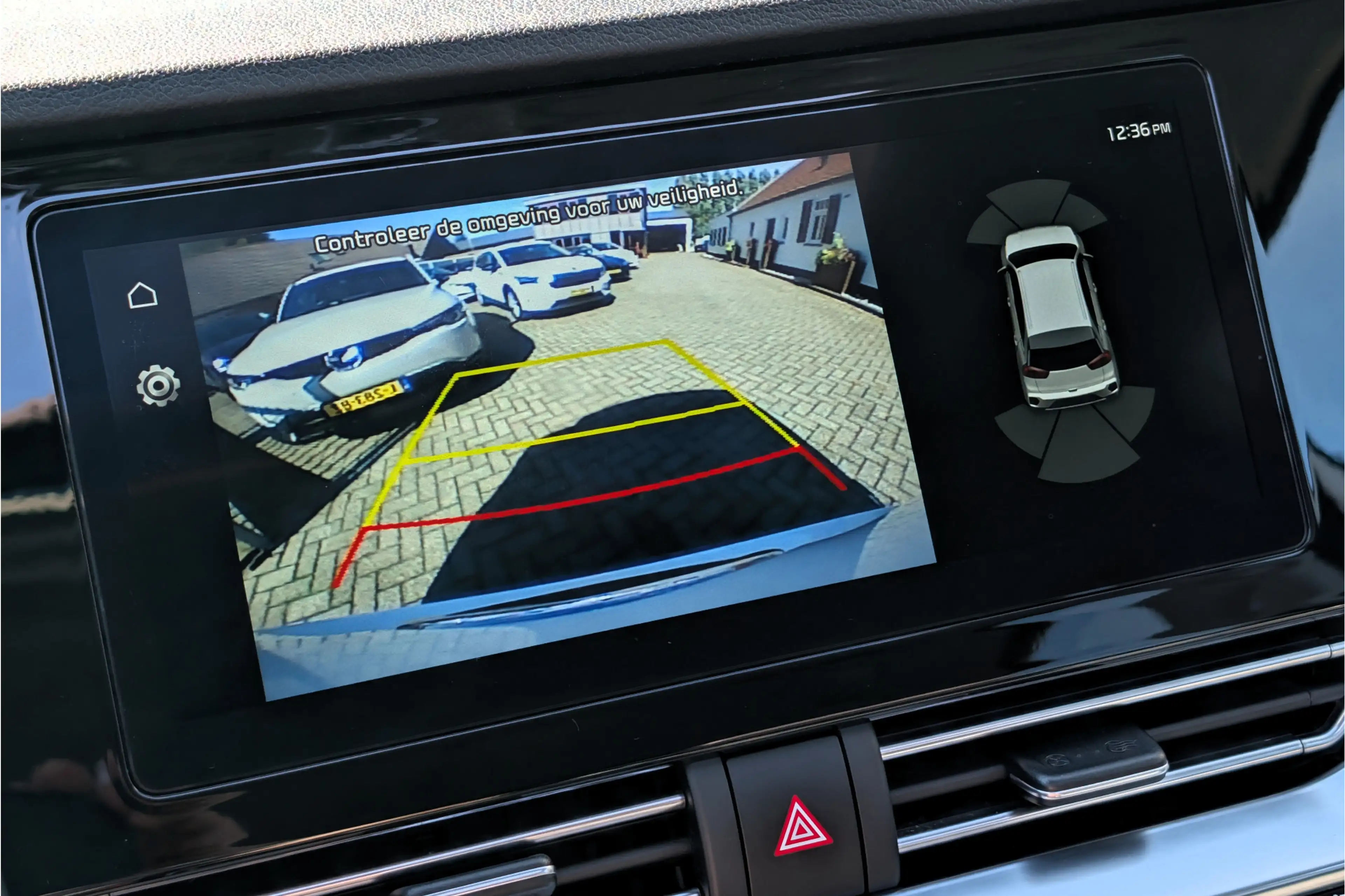 Kia e-Niro DynamicPlusLine 64kWh 3-Fase SOH 96% LED Schuifdak — photo 20