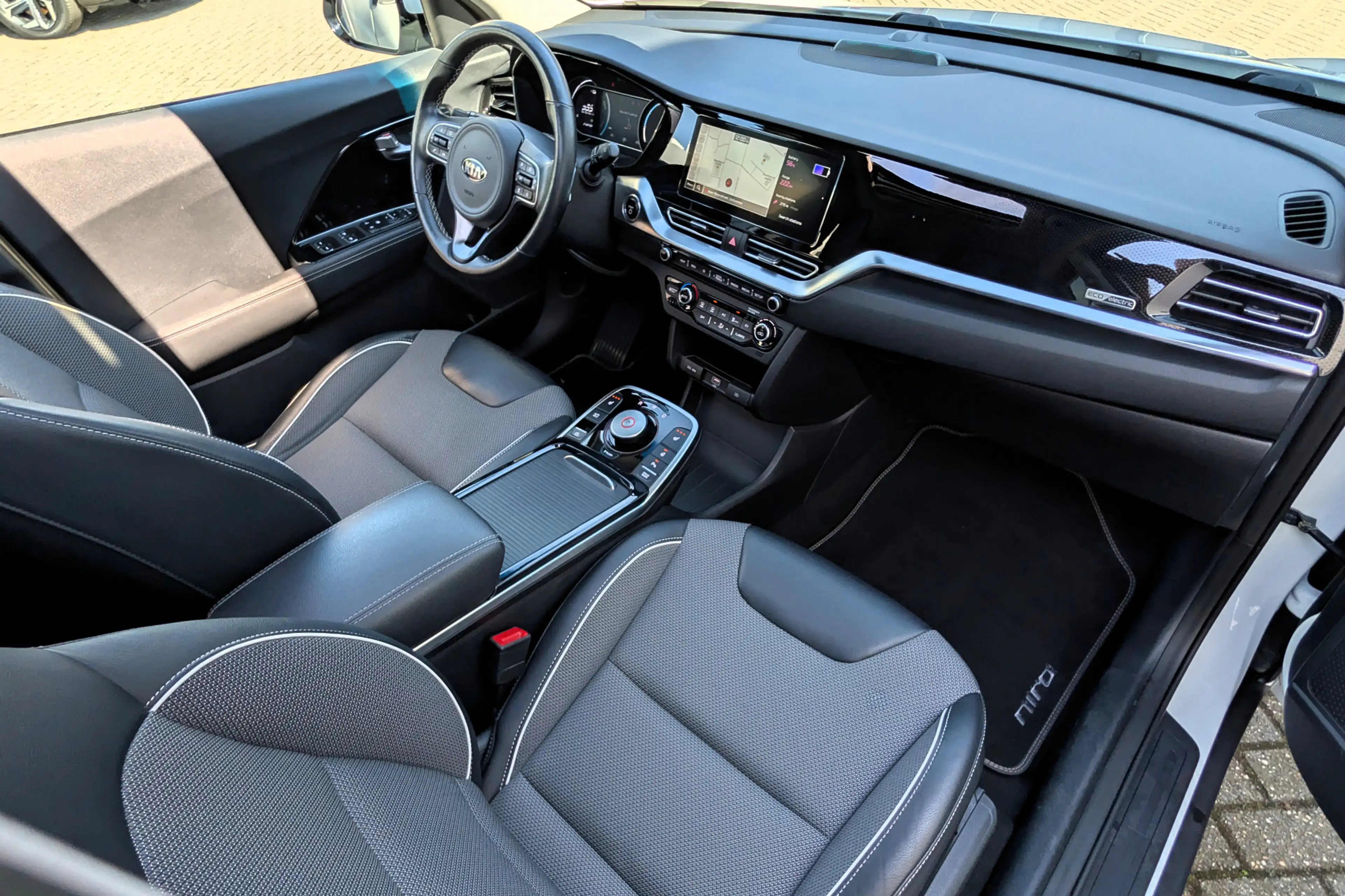 Kia e-Niro DynamicPlusLine 64kWh 3-Fase SOH 96% LED Schuifdak — photo 15