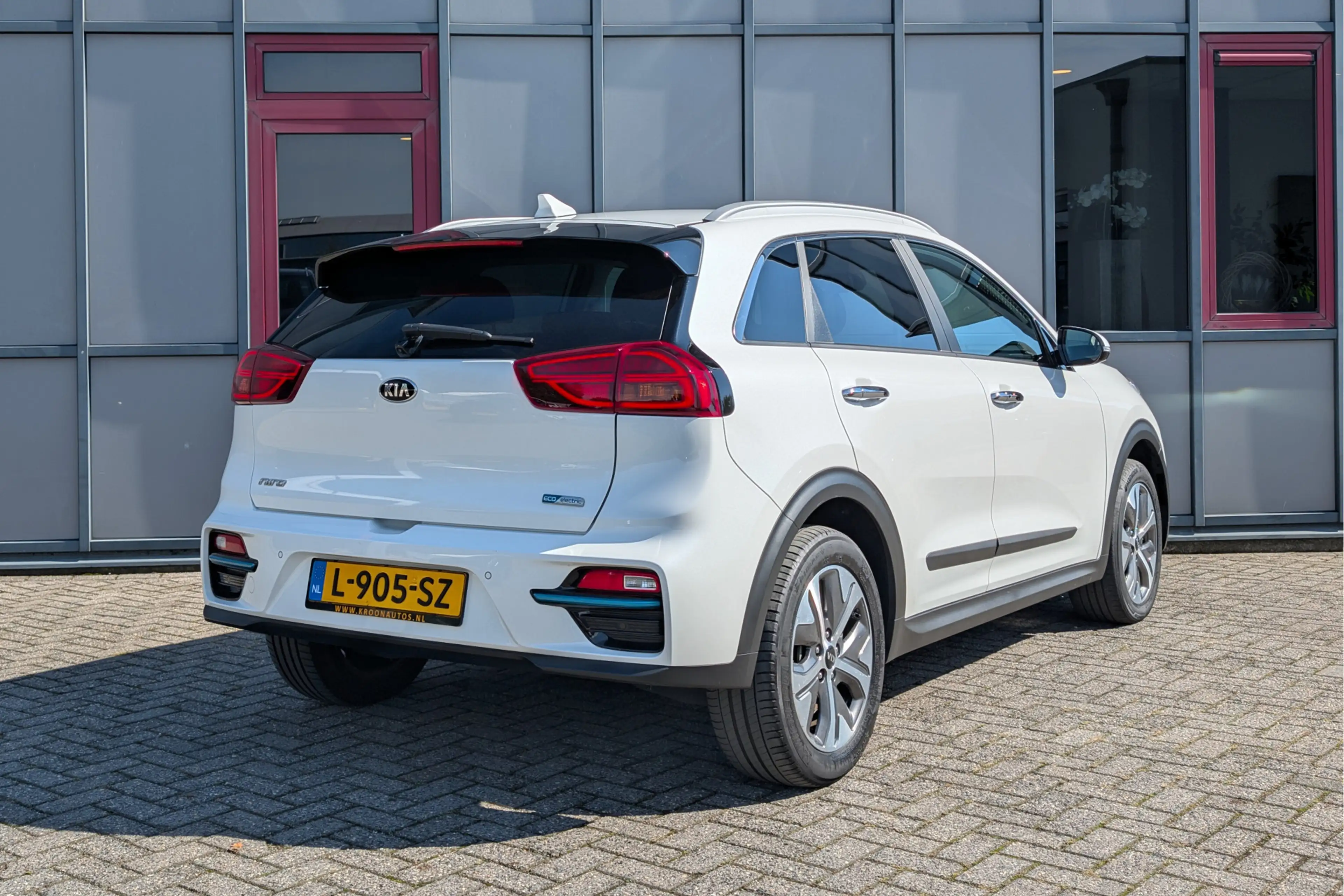 Kia e-Niro DynamicPlusLine 64kWh 3-Fase SOH 96% LED Schuifdak — photo 2