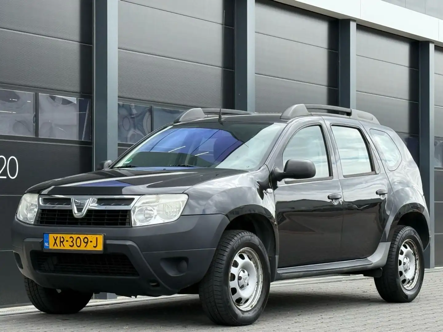 Dacia Duster 1.5 DCI Delsey Noir - 1