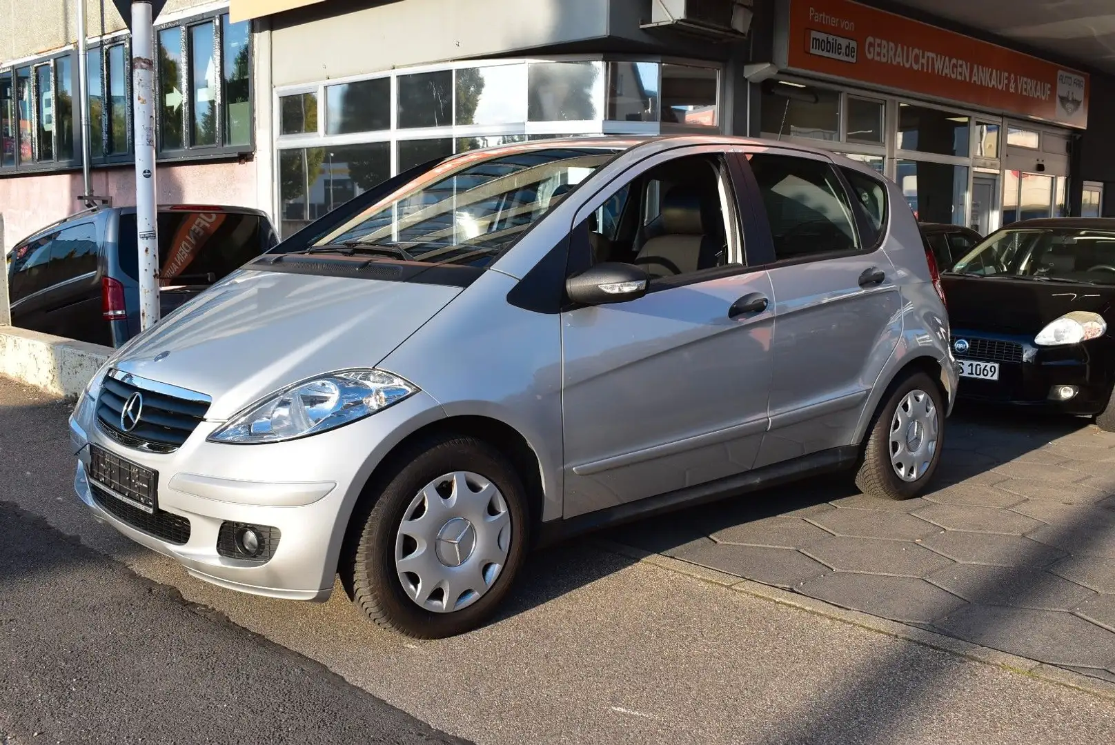 Mercedes-Benz A 150 Org.Km*Sehr Sauber*2Te Hand Silber - 1