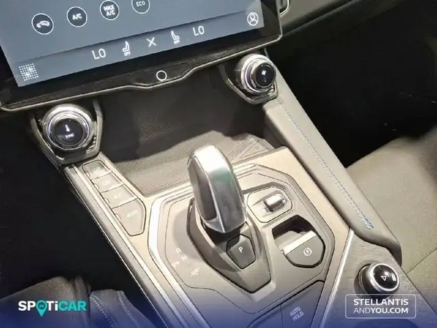 Lynk & Co 01 view 18