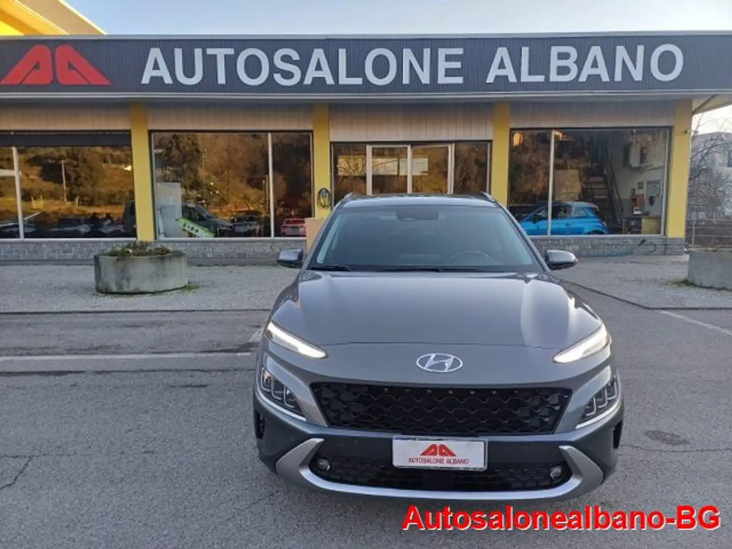 Hyundai KONA HEV 1.6 DCT XLine PER NEOPATENTATI Gris - 2