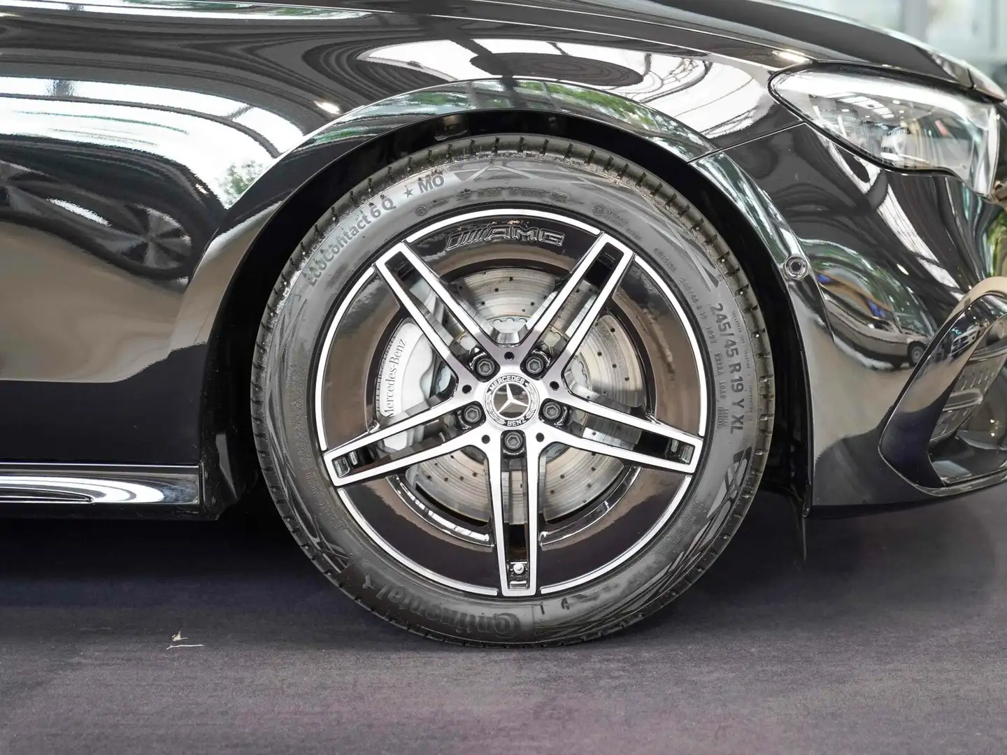 Mercedes-Benz E 200 E 200 T AMG Line Night Anhängevorrichtung KEYLES Fekete - 2