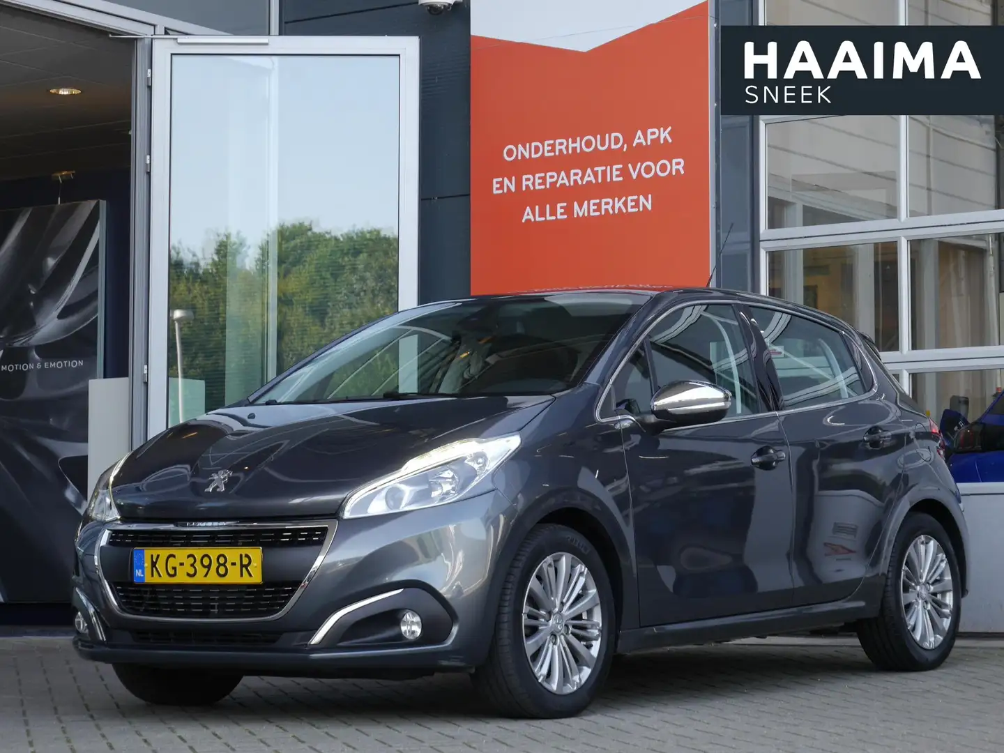 Peugeot 208 1.2 PureTech Allure | Cruise control | Navigatie | Gris - 1