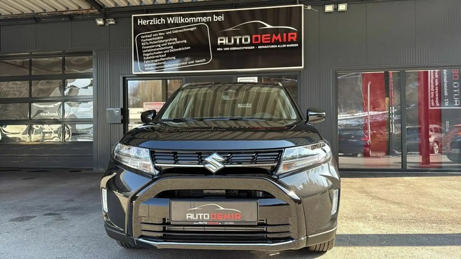 Suzuki Vitara 1,4 Hybrid ALLGRIP shine Schwarz - 1