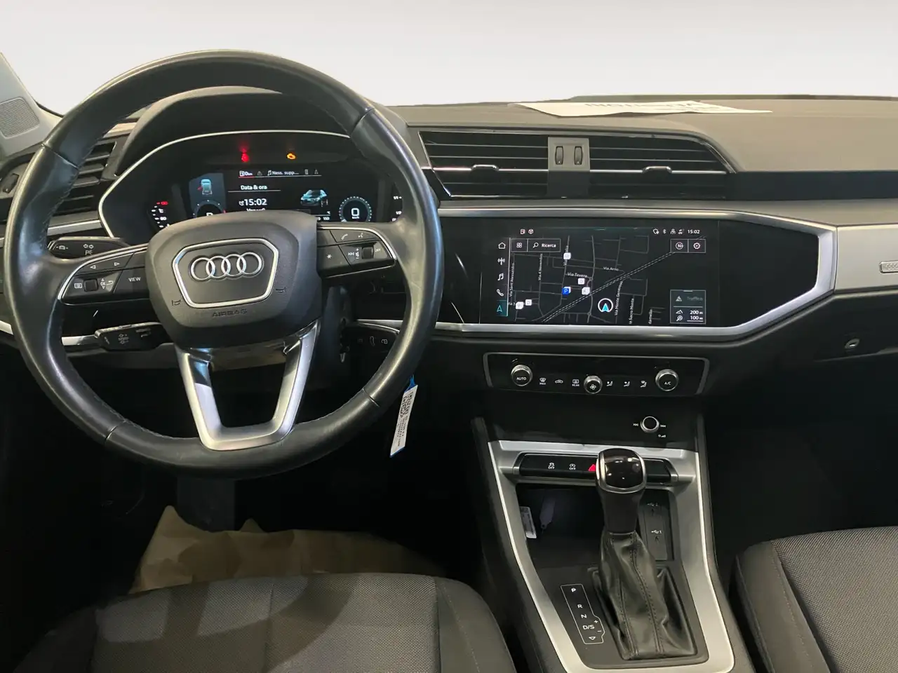Audi Q3 35 2.0 tdi S line edition s-tronic 10