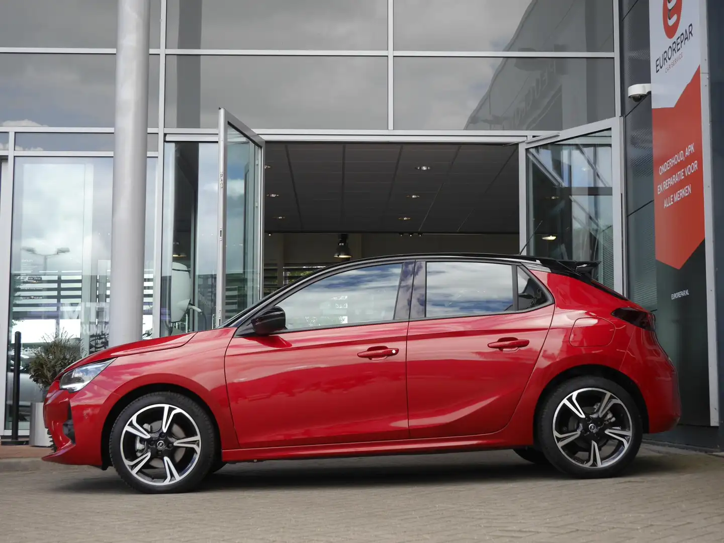 Opel Corsa 1.2 Turbo GS | Automaat | 130 PK | Panoramadak | A Rood - 2