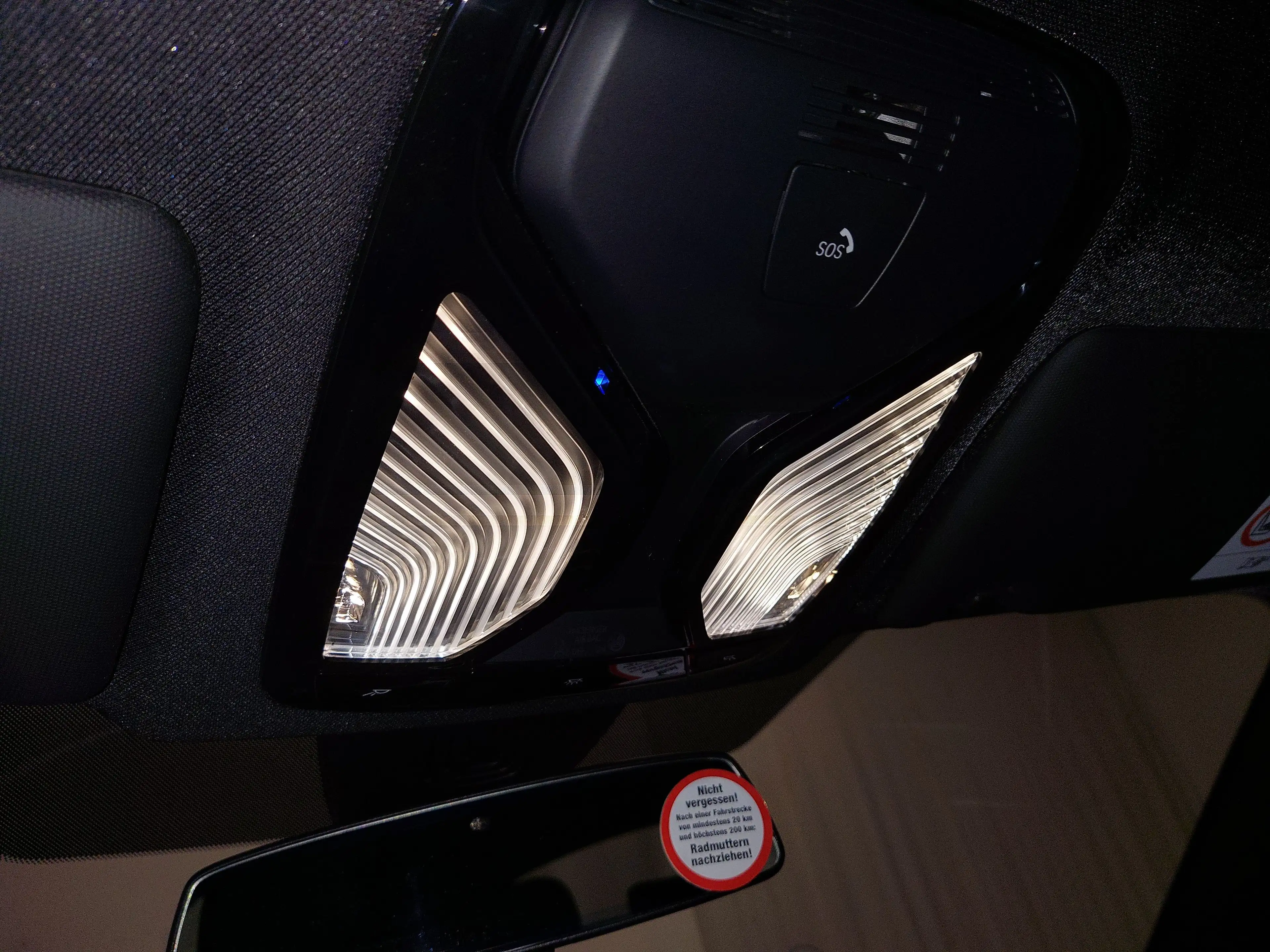 BMW i4 M50 T-Leder Navi LED Curved KLIMAAUT RADIO MFL SHZ PDC AHK HIFI — photo 13