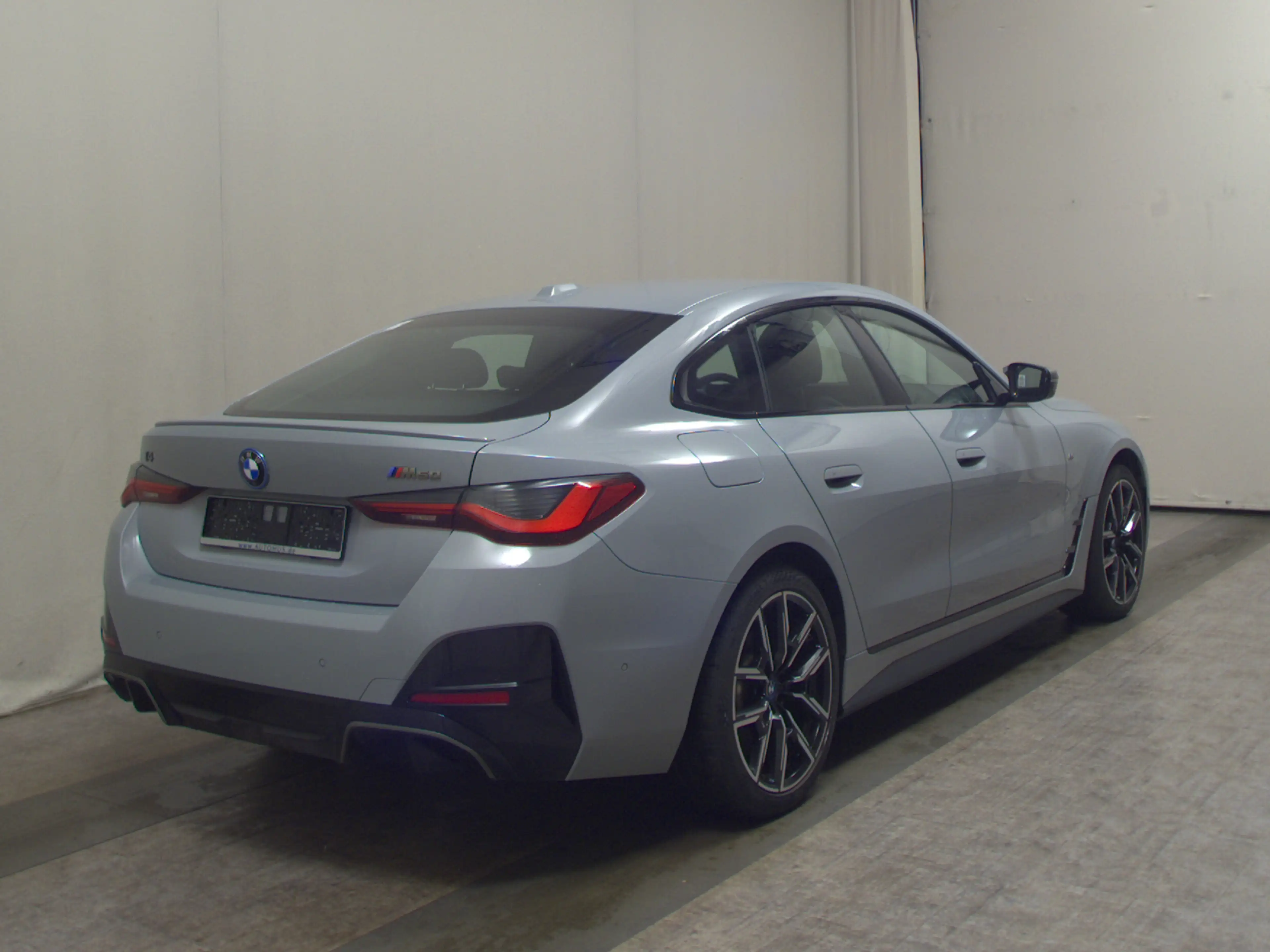 BMW i4 M50 T-Leder Navi LED Curved KLIMAAUT RADIO MFL SHZ PDC AHK HIFI — photo 4