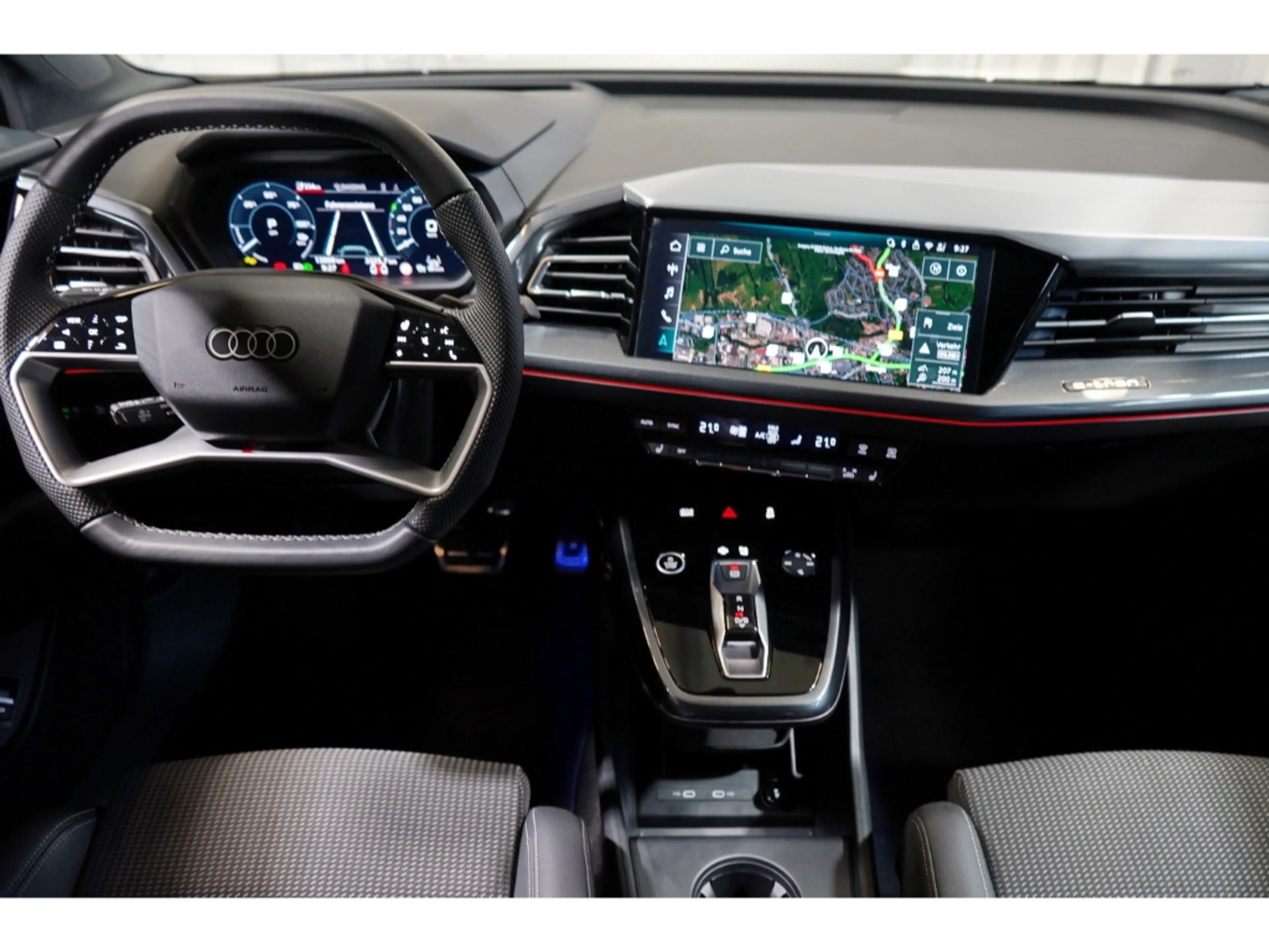 Audi Q4 e-tron 55 quattro S line Matrix 20 Zoll ACC — photo 6