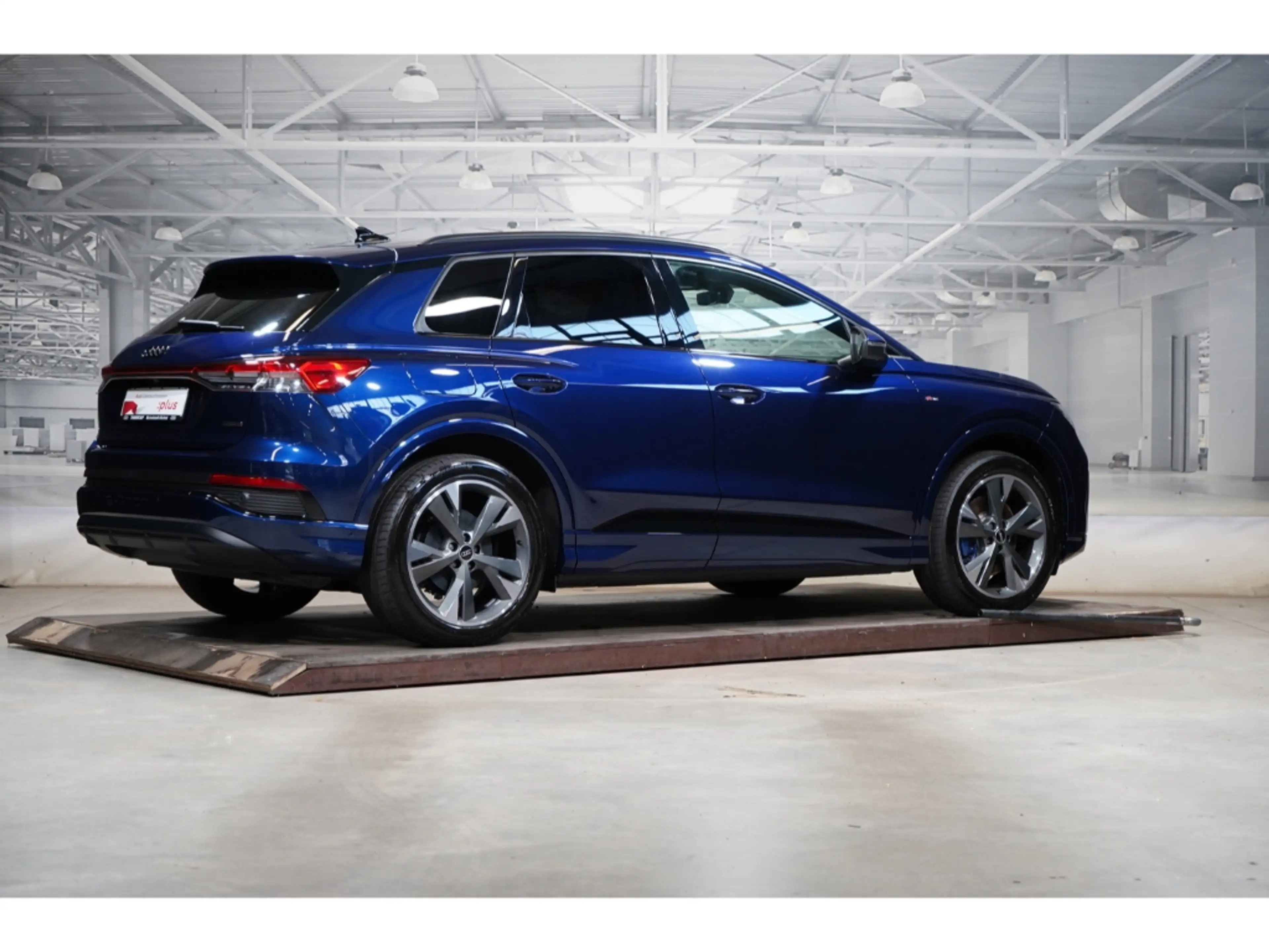 Audi Q4 e-tron 55 quattro S line Matrix 20 Zoll ACC — photo 3